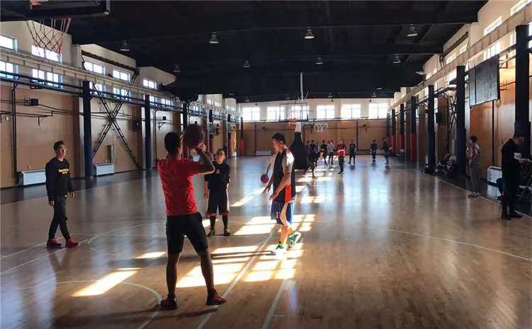 籃球場運(yùn)動(dòng)木地板安裝細(xì)節(jié)有什么