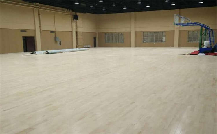 專業(yè)的運(yùn)動(dòng)籃球地板圖片及價(jià)格