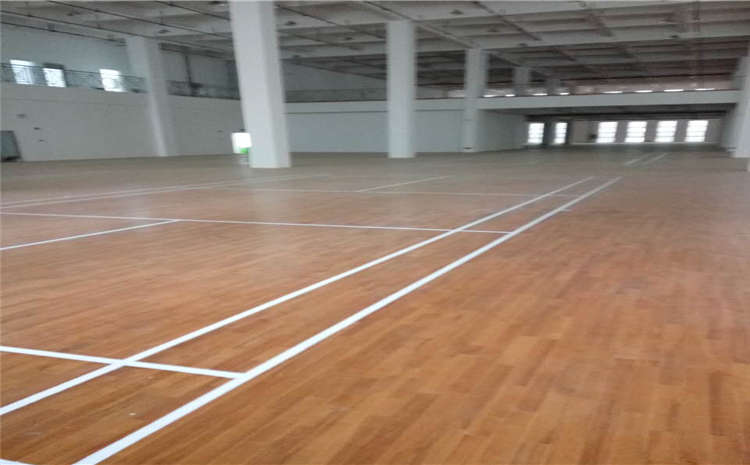 訓(xùn)練館體育木地板維護(hù)