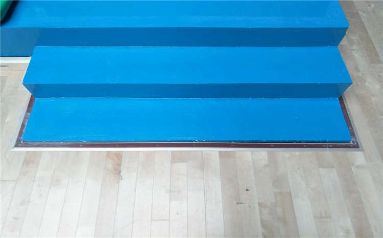 橡膠木木地板籃球館價格是多少錢?