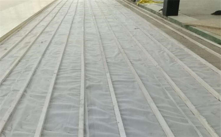 學校運動體育地板哪個品牌好?