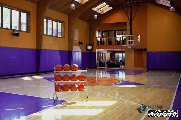 楓木籃球場(chǎng)木地板品牌
